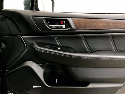 Used 2018 Subaru Outback 2.5i Limited image 24