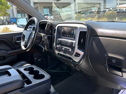 Used 2018 GMC Sierra 1500 SLT w/ SLT Premium Package AWD/4WD image 14