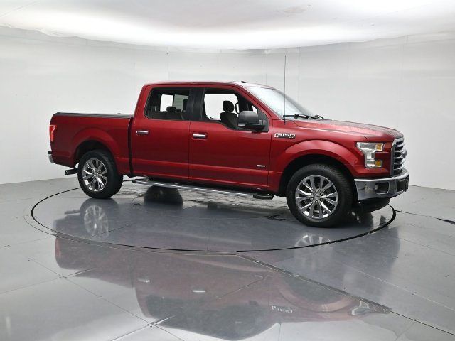 Used 2017 Ford F150 XLT w/ Equipment Group 302A Luxury RWD image 3