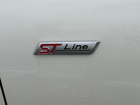 Certified 2024 Ford Escape ST-Line Select w/ Tech Pack #1 AWD/4WD image 18