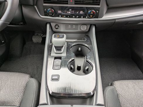 New 2026 Nissan Rogue SV image 18