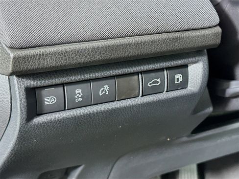 Certified 2025 Toyota Camry LE w/ Convenience Package image 10