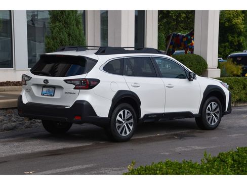 Certified 2025 Subaru Outback Premium w/ Popular Package #1A image 4