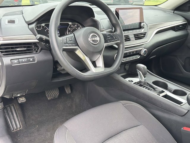 Used 2026 Nissan Altima 2.5 SV FWD image 19