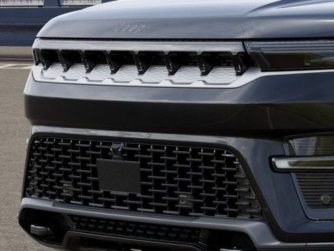 New 2026 Jeep Grand Wagoneer 4WD image 7