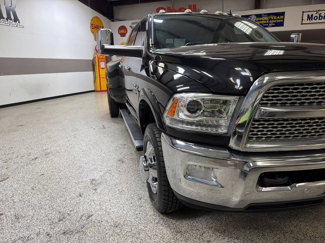 Used 2018 RAM 3500 Laramie w/ Convenience Group AWD/4WD image 14
