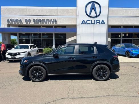 Used 2025 Honda HR-V Sport image 1