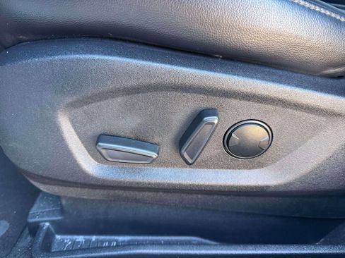 Used 2024 Ford Edge SEL AWD/4WD image 15