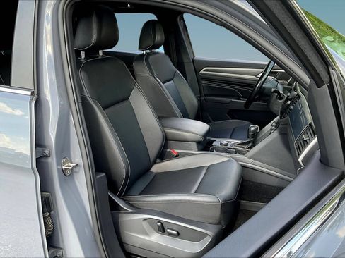 Used 2020 Volkswagen Atlas Cross Sport SEL w/ Cross Sport MDO Package AWD/4WD image 28