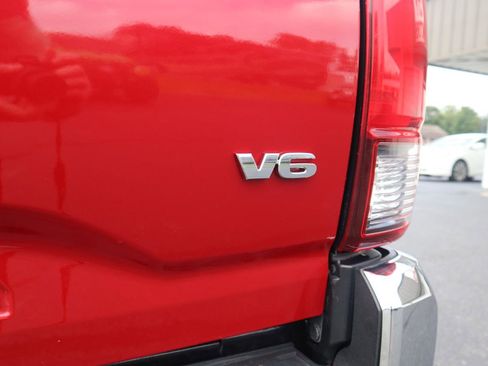 Used 2019 Toyota Tacoma SR5 image 26