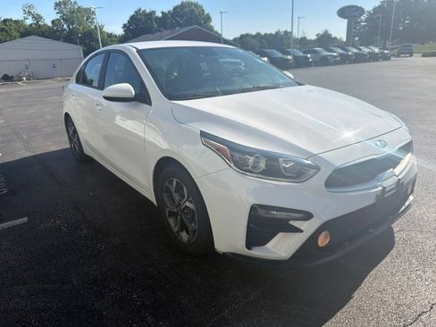 Used 2019 Kia Forte LXS FWD image 5