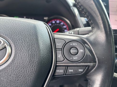 Used 2021 Toyota Camry XSE image 16