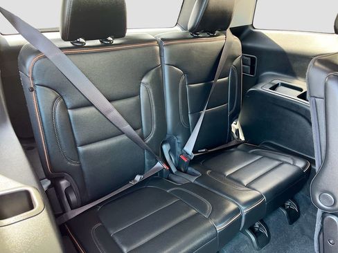 Used 2023 GMC Acadia AT4 w/ Technology Package image 29