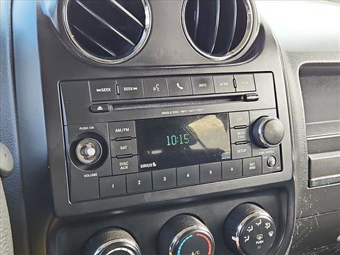 Used 2016 Jeep Patriot Sport w/ Tire & Wheel Group image 13