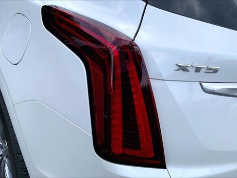 Used 2023 Cadillac XT5 Premium Luxury AWD/4WD image 29