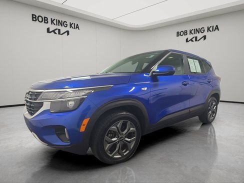 Used 2024 Kia Seltos LX AWD/4WD image 1