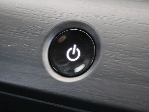 Used 2024 Nissan Ariya AWD image 59