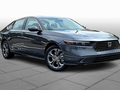 New 2025 Honda Accord EX-L image 2