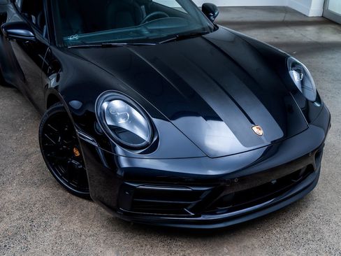 Used 2022 Porsche 911 Carrera GTS RWD image 3