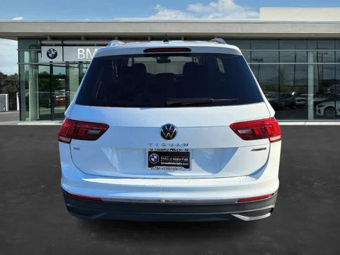 Used 2024 Volkswagen Tiguan SE image 6