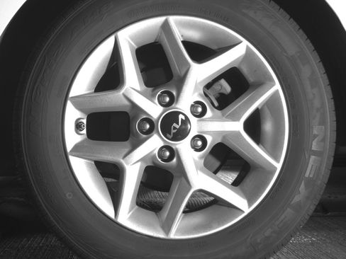 Used 2025 Kia Soul LX w/ LX Technology Package image 14