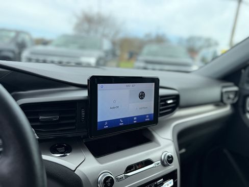 Certified 2023 Ford Explorer XLT AWD/4WD image 18