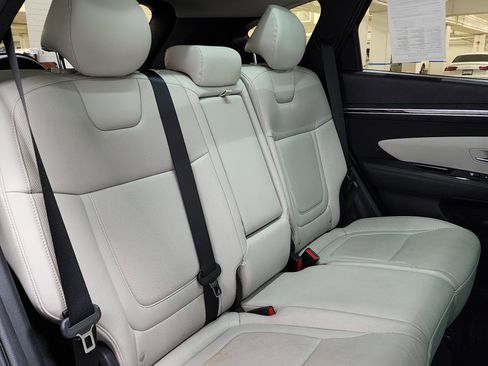 Used 2023 Hyundai Tucson Limited image 19