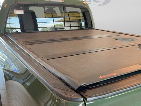 Certified 2021 Toyota Tacoma SR5 w/ Trail Edition RWD image 37