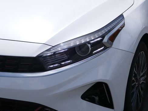 Used 2023 Kia Forte GT-Line w/ GT-Line Premium Package FWD image 9