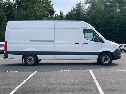 New 2026 Mercedes-Benz Sprinter 2500 image 3