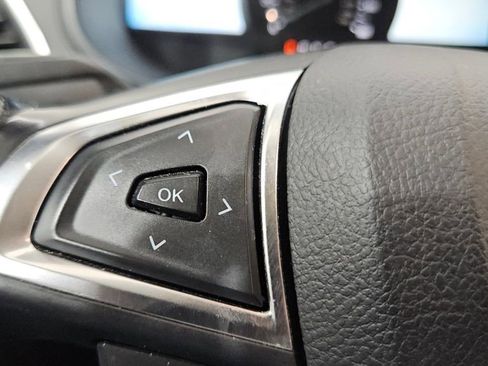 Used 2023 Ford Edge Titanium AWD/4WD image 22