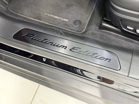 Certified 2023 Porsche Panamera 4 Platinum Edition AWD/4WD image 32
