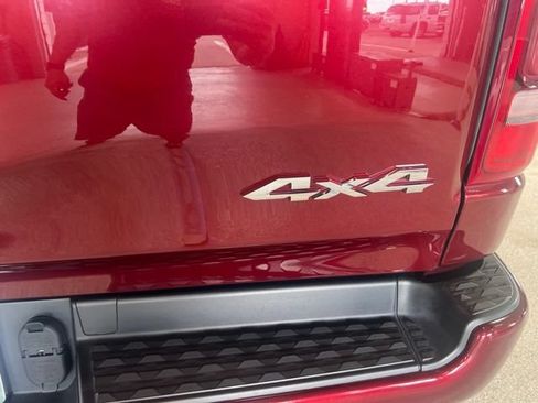 Used 2022 RAM 1500 Limited w/ Body Color Bumper Group AWD/4WD image 7