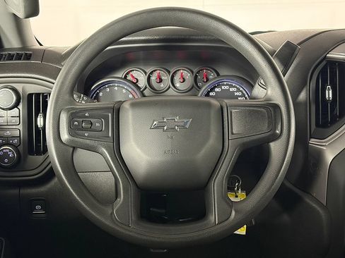 Used 2022 Chevrolet Silverado 1500 Custom Trail Boss AWD/4WD image 27
