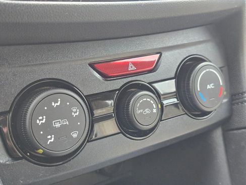 Used 2019 Subaru Impreza 2.0i Premium image 28