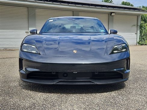 Certified 2025 Porsche Taycan image 10