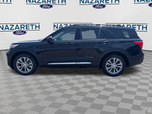 Used 2023 Ford Explorer XLT w/ Equipment Group 202A AWD/4WD image 4