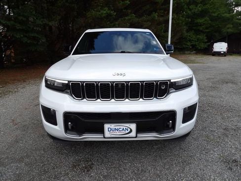 Used 2024 Jeep Grand Cherokee Overland w/ Adv Protech Group III AWD/4WD image 8