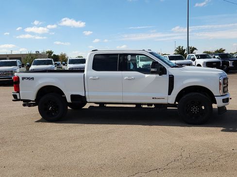 New 2026 Ford F250 Lariat w/ Black Appearance Package AWD/4WD image 5