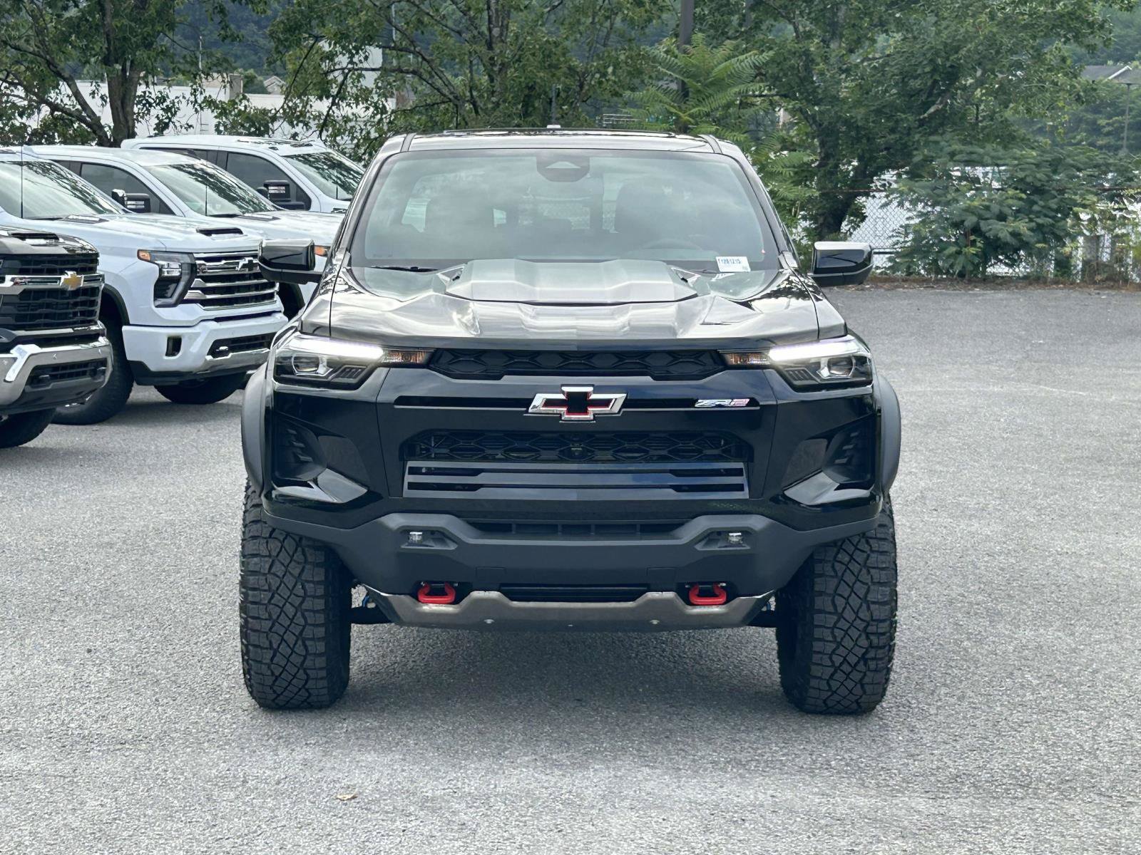 New 2026 Chevrolet Colorado ZR2 w/ Technology Package AWD/4WD image 2