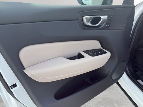 New 2026 Volvo XC60 T8 Plus w/ Protection Package Premier image 18