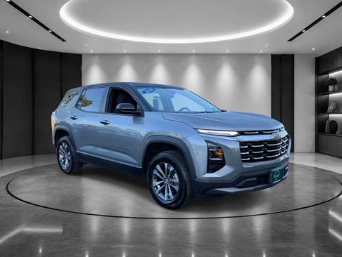 Certified 2026 Chevrolet Equinox LT AWD/4WD image 3