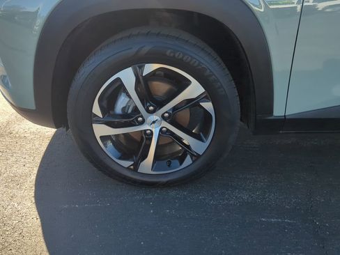 Certified 2024 Chevrolet Trax RS w/ Driver Confidence Package image 15