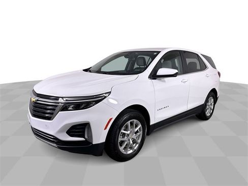 Used 2023 Chevrolet Equinox LT image 4