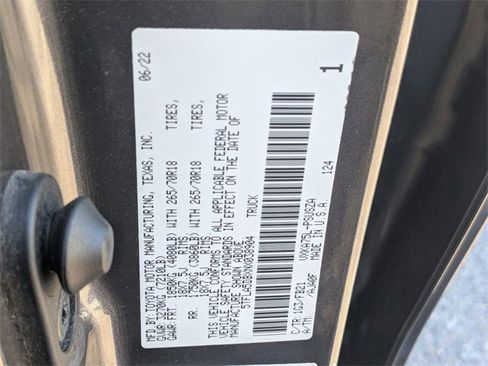 Used 2022 Toyota Tundra SR5 w/ SR5 Convenience Package image 35