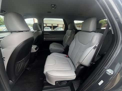 Used 2025 Hyundai Palisade SEL AWD/4WD image 29