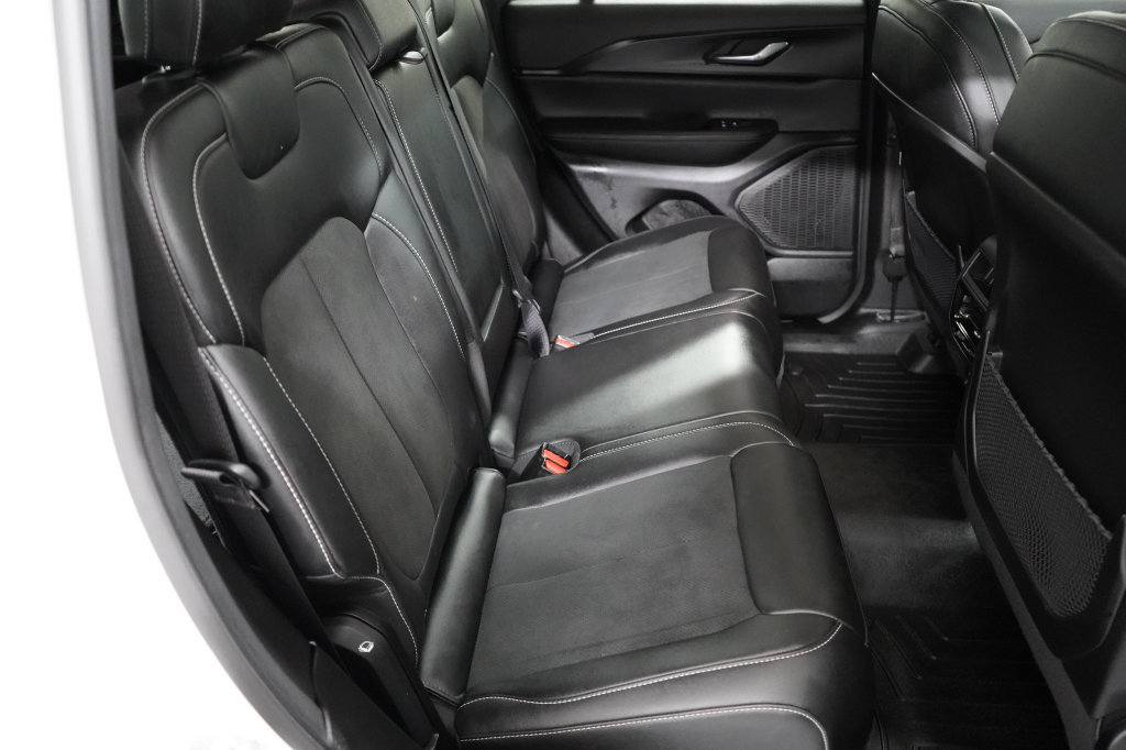 Certified 2024 Jeep Grand Cherokee Altitude AWD/4WD image 18