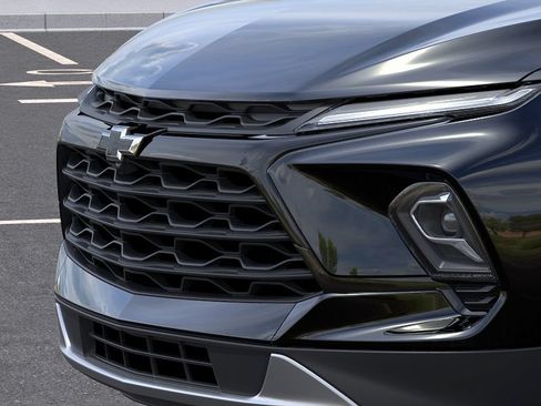 New 2026 Chevrolet Blazer LT w/ Convenience Package AWD/4WD image 13
