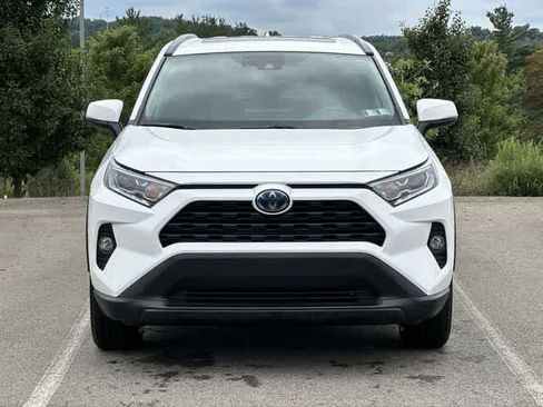 Used 2021 Toyota RAV4 XLE w/ Convenience Package AWD/4WD image 21