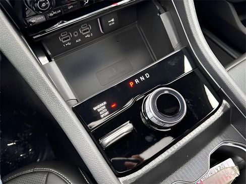 New 2025 Jeep Grand Cherokee L Limited w/ Luxury Tech Group II image 38